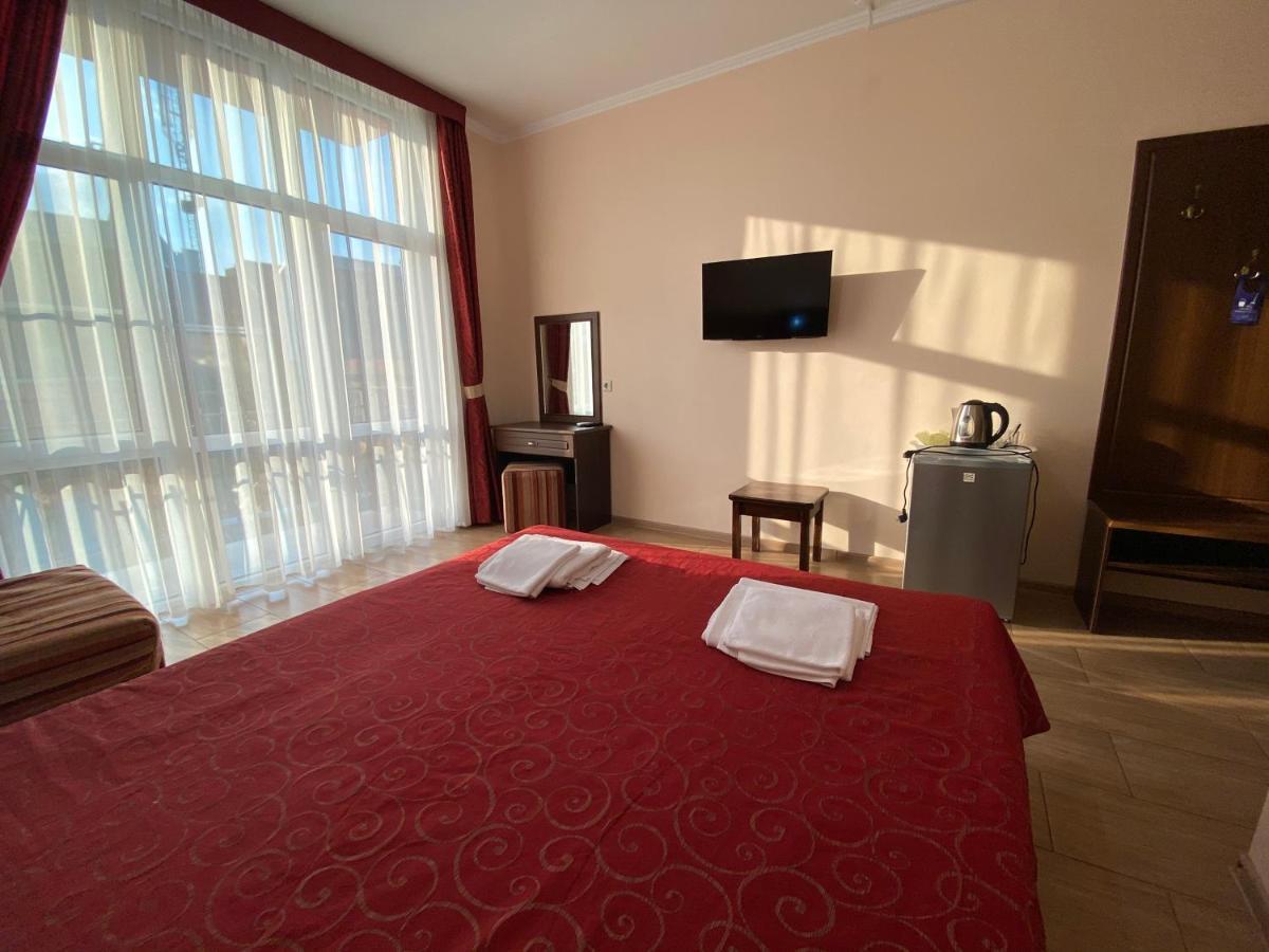 ГОСТИНИЦА GUEST HOUSE NA TELMANA 23 ГЕЛЕНДЖИК 3* (Россия) - от 2248 RUB |  NOCHI