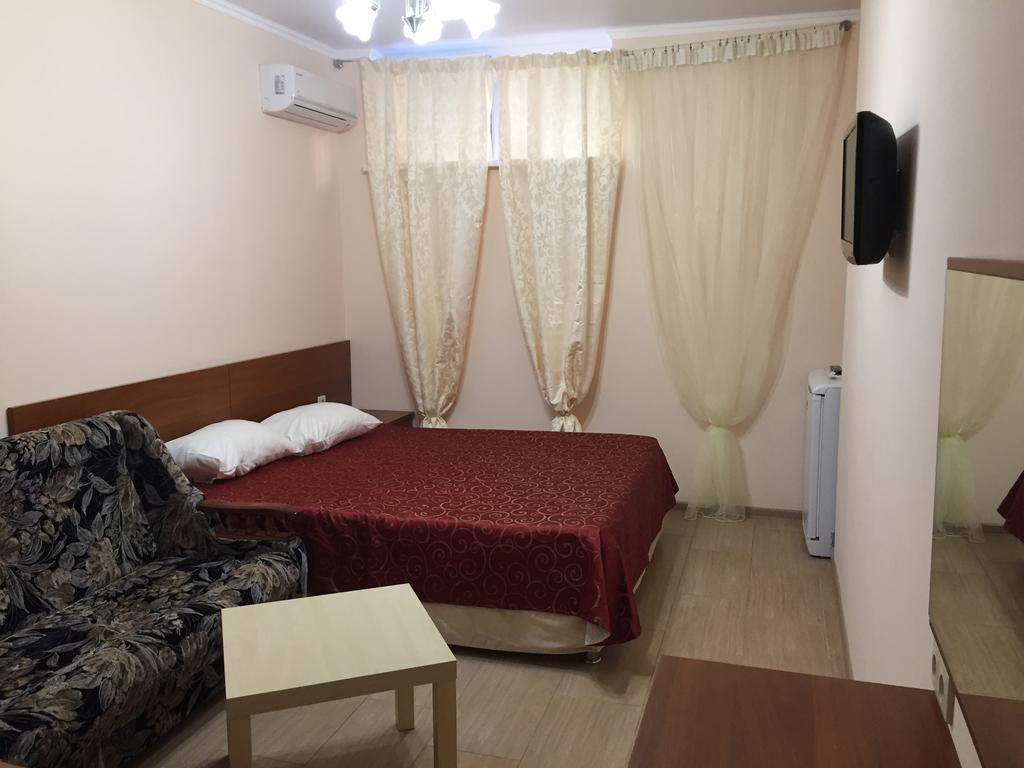 ГОСТИНИЦА GUEST HOUSE NA TELMANA 23 ГЕЛЕНДЖИК 3* (Россия) - от 2248 RUB |  NOCHI